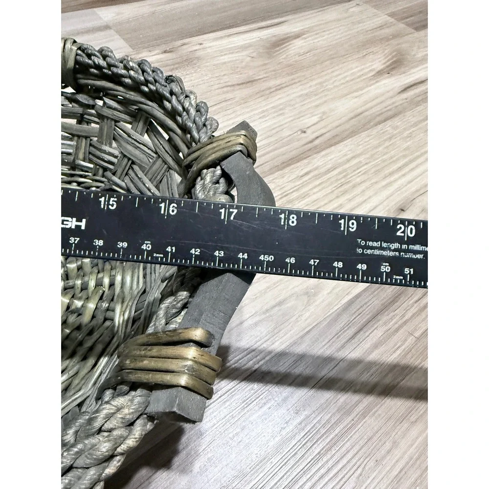 N/A handwoven wicker